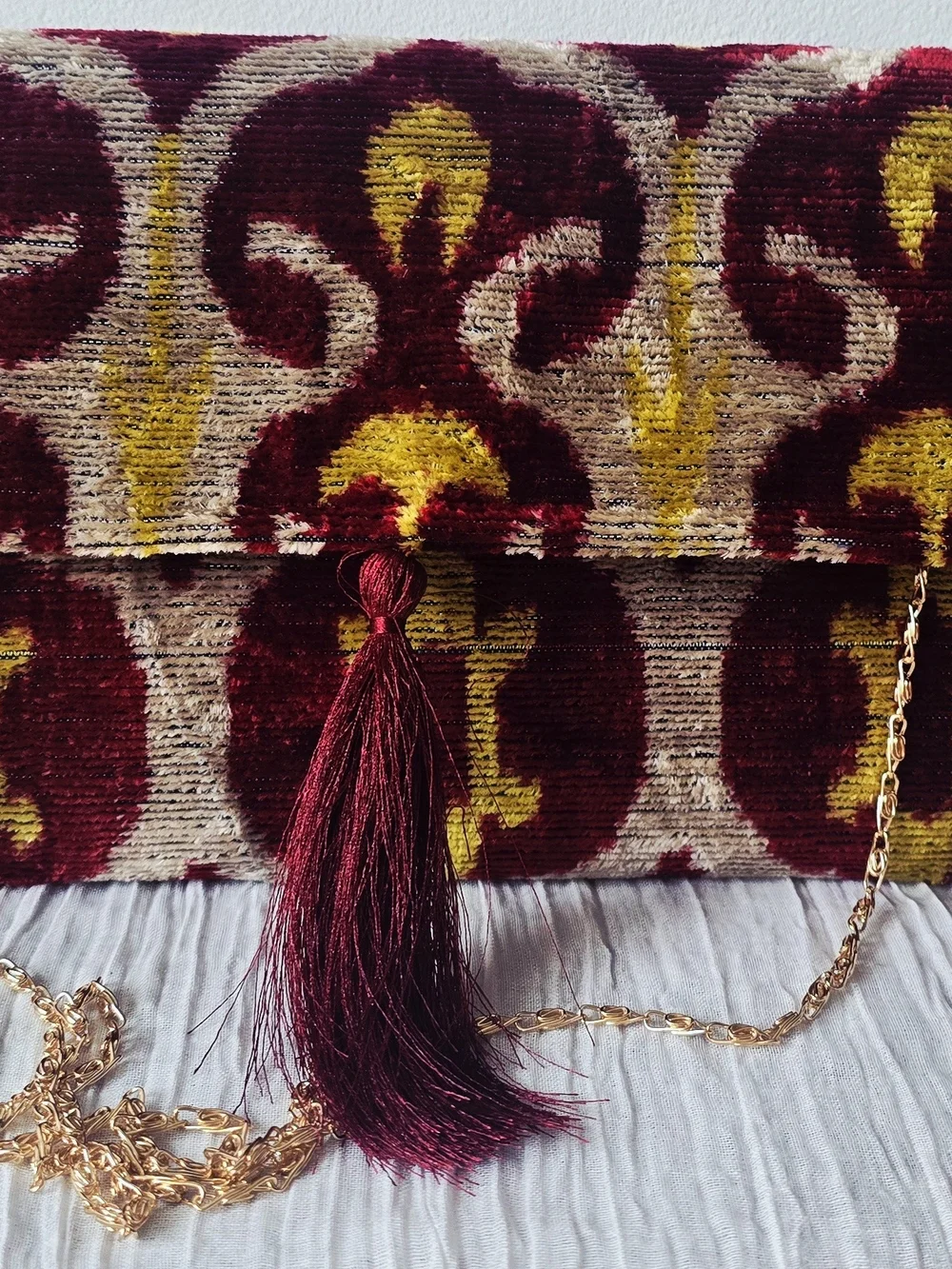Uzbek SILK VELVET ALO BAHMAL Red Patterned Tassel Fold-Over Clutch